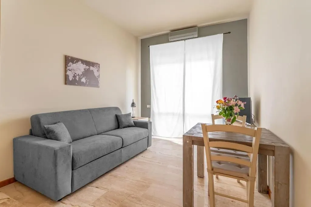 Mi Casa Terrazze Apartment Milan 0*,  Italy